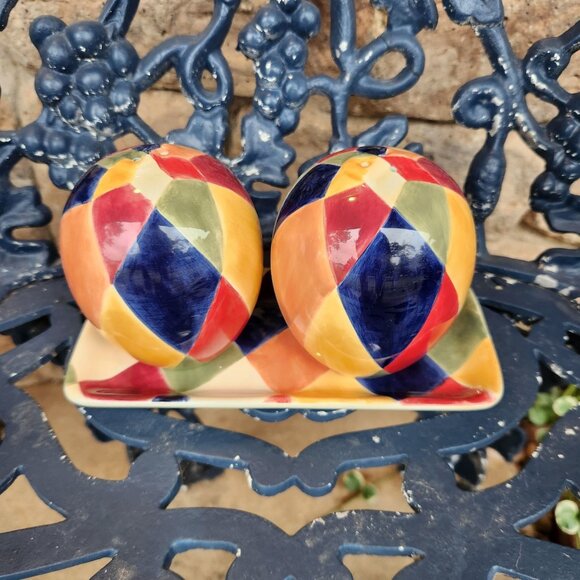 Colorful Harlequin Hand-Painted Salt & Pepper Shakers With Matching Tray - Picture 3 of 6